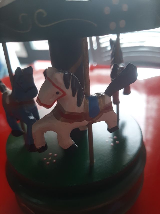 Carrusel musical antiguo