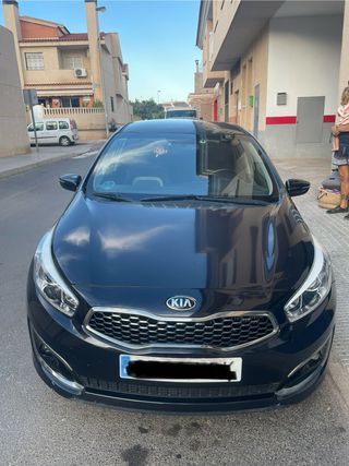 KIA Ceed 2017 73.000km precio negociable