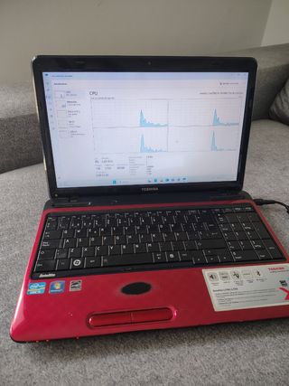 Portátil Toshiba L750/L755 rojo