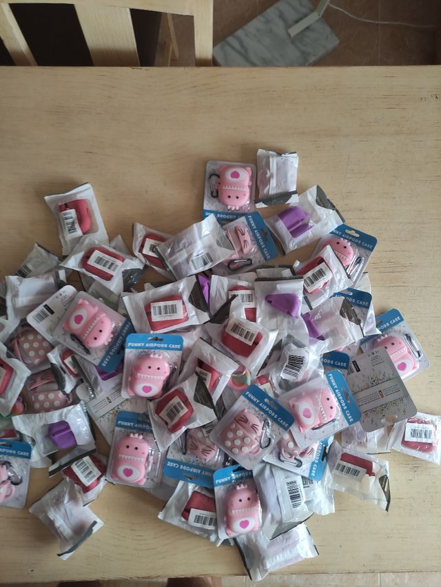 70 Fundas Airpods - Pink & Rojo
