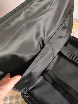 t Maletín INVES negro para portátil y otros