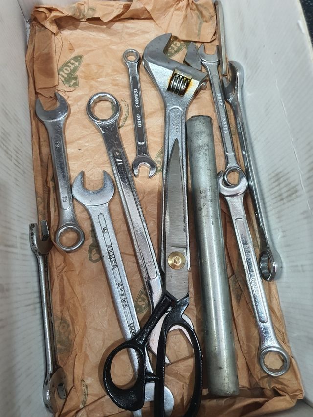 Caja herramientas variadas