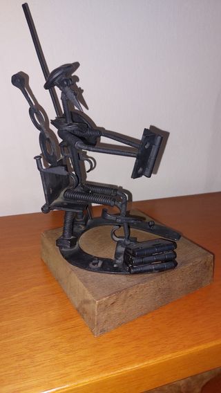 Escultura Quijote: piezas metálicas