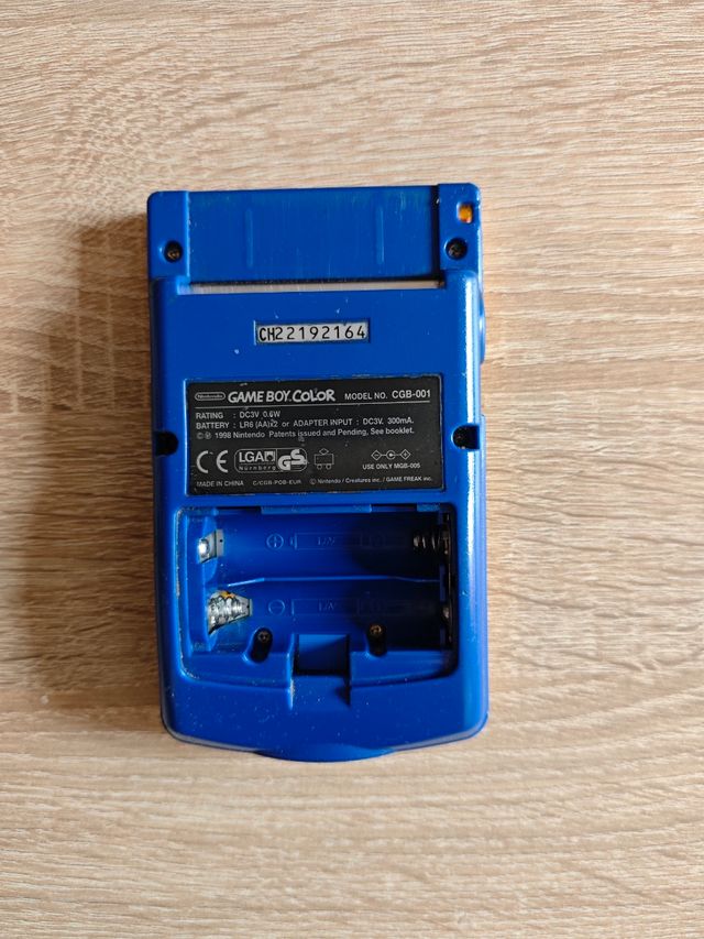 Game Boy Color Pikachu Amarillo