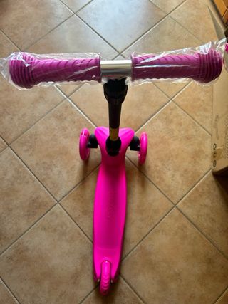 Monopattino BeLeev bimbi rosa