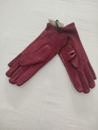 Guantes acolchados burdeos