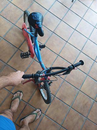 Bicicleta niño BTWIN 16" usada