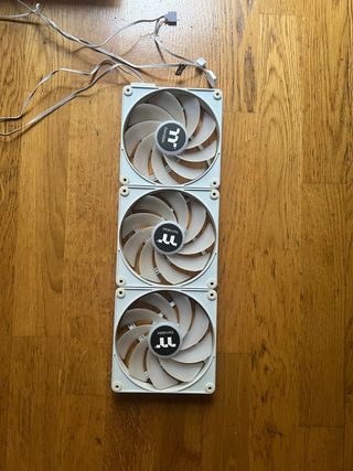 Ventiladores Thermaltake PC - 3 Unidades 140mm
