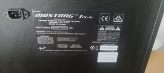 Fender Mustang: Amplificador Guitarra