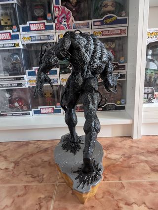 Figura Venom 50cm - Impresionante