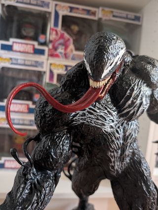 Figura Venom 50cm - Impresionante