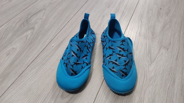 Zapatillas agua niño talla 30