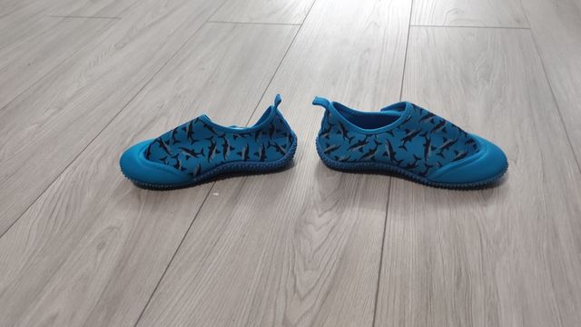 Zapatillas agua niño talla 30