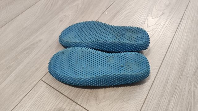 Zapatillas agua niño talla 30