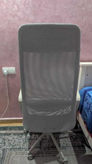Silla oficina beige y gris
