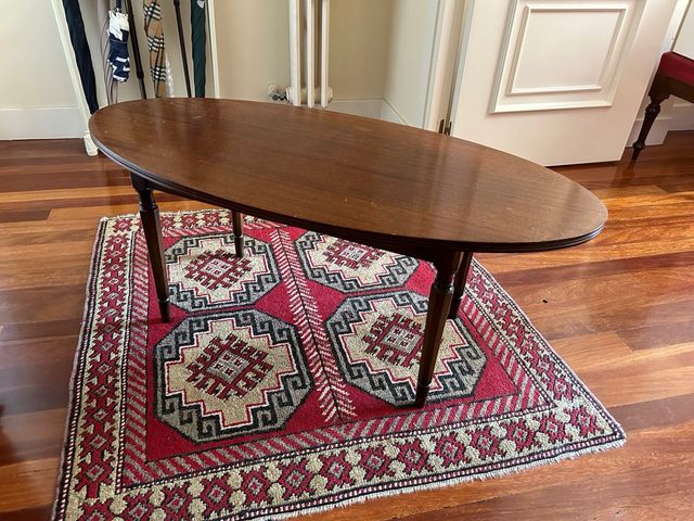 Mesa centro ovalada madera