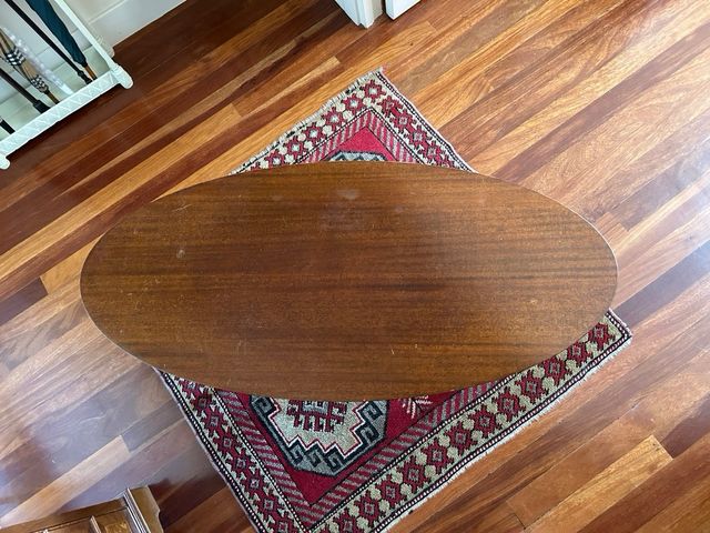 Mesa centro ovalada madera