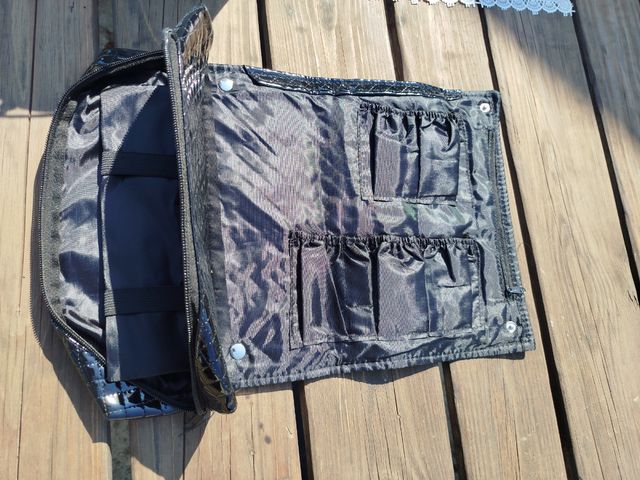 Pochette nera trapuntata