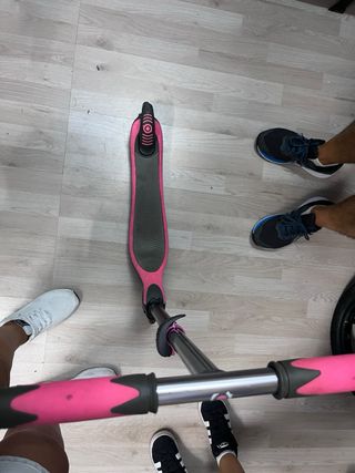 Patinete Globber infantil rosa