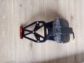 Portamatriculas piloto KTM 890 Duke