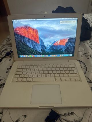 MacBook blanco 