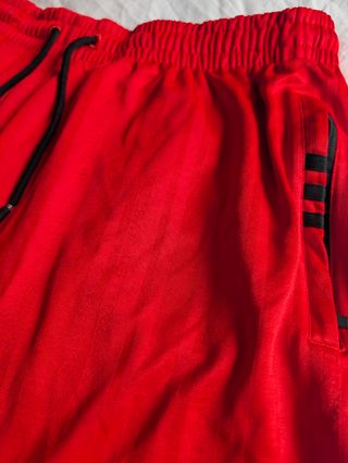 Shorts Adidas rojos