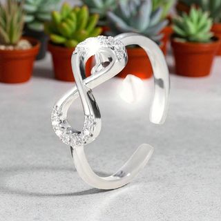 Anillo Infinito Ajustable Plata.