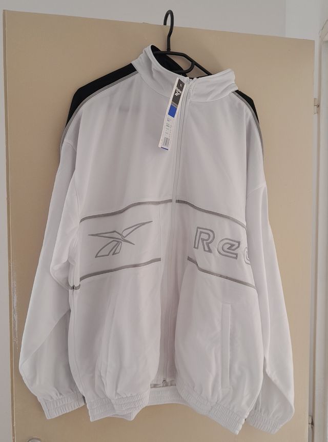 Chaqueta Reebok deportiva blanco-negro
