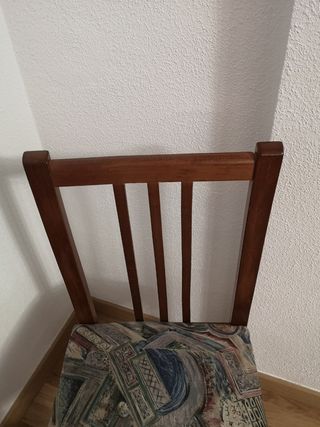 3 Sillas madera 