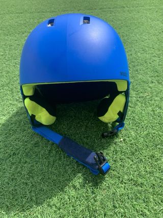 Esquís Elan 100 cm con fijaciones, casco y botas 