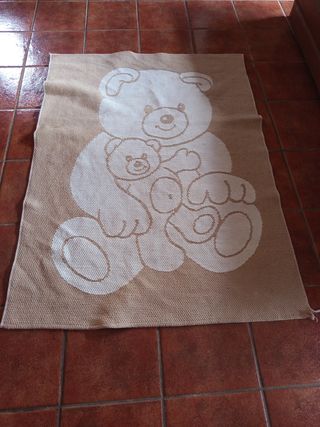 Alfombra infantil oso beige