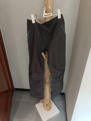 Pantalón montaña gris