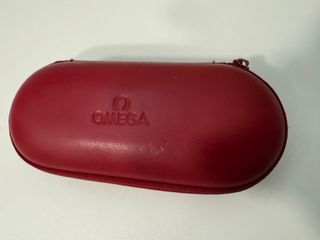 Funda roja Omega para reloj