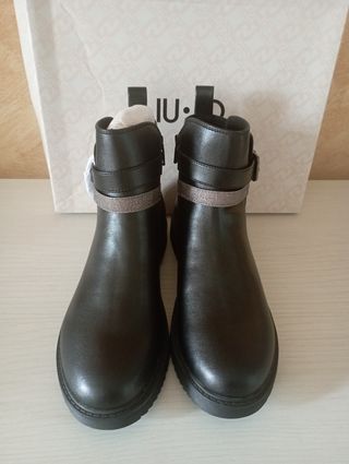 Stivaletti donna neri