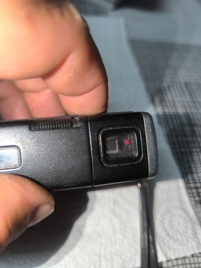 Fotocamera Minolta Autopak 460TX 110 con flash non funziona