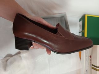 Zapato marrón mujer tacón bajo