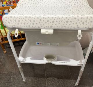 Cambiador Jané con bañera