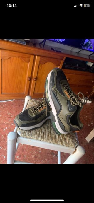 Bambas de deporte - Verde oliva