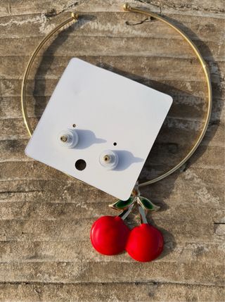 Collana e orecchini ciliegie glamour