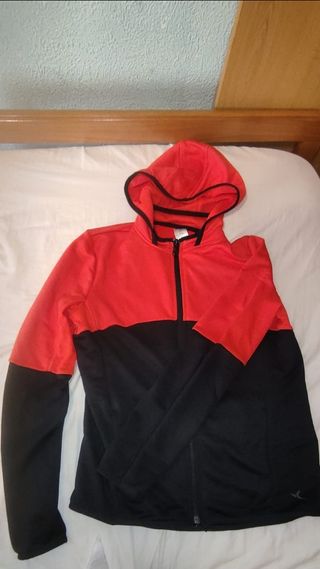 Chandal rojo y negro