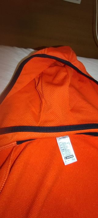 Chandal rojo y negro