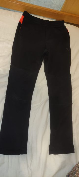 Chandal rojo y negro