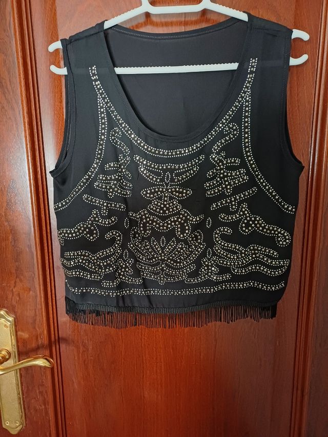 Top negro con pedreria