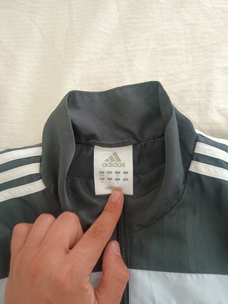 Chaqueta Adidas vintage negra
