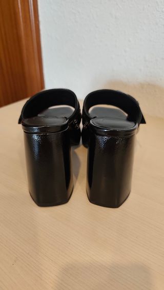 Sandalias BIMBA Y LOLA negras
