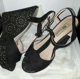 Lote 9 pares de calzado mujer. Lo de las fotos