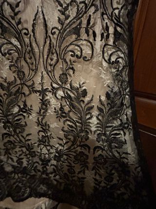 Vestito elegante beige e nero