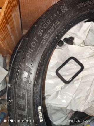 Neumático Michelin Pilot Sport 4S 255/35/19