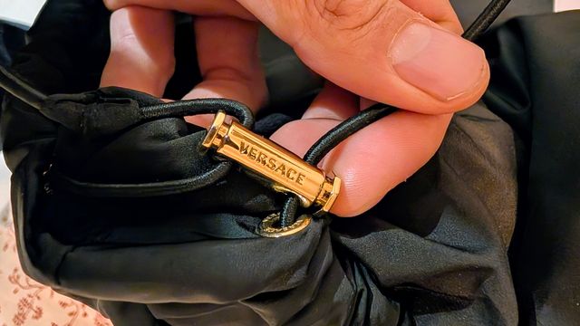 Plumón Versace negro - nuevo