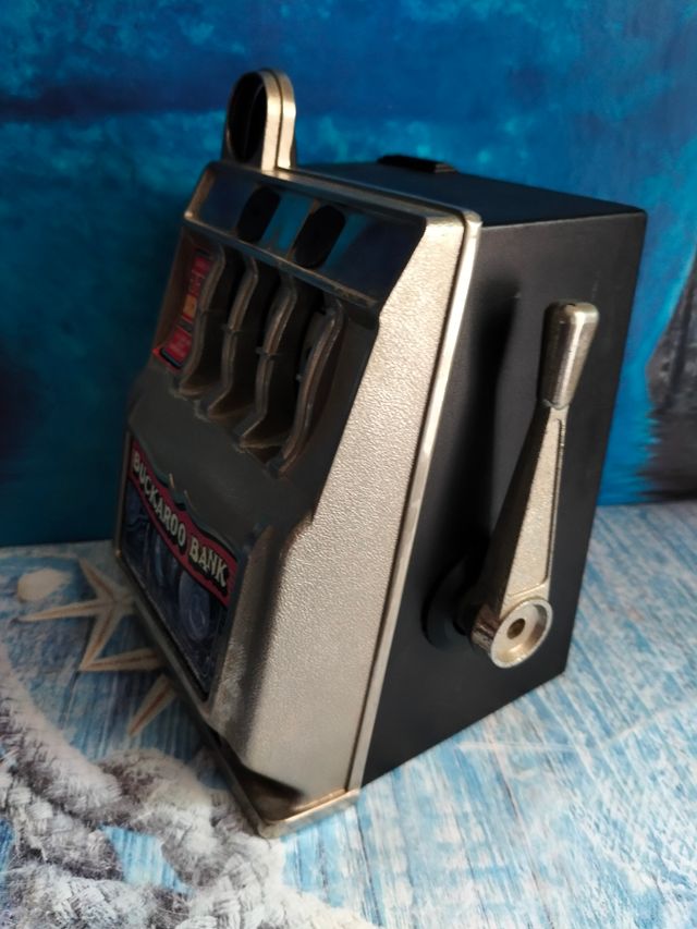 Slot machine Buckaroo Bank